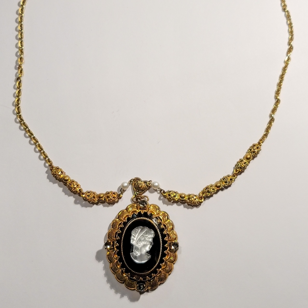 Vintage Cameo Necklace Jewlery w/ Rhinestones. Germany. Very Regal.